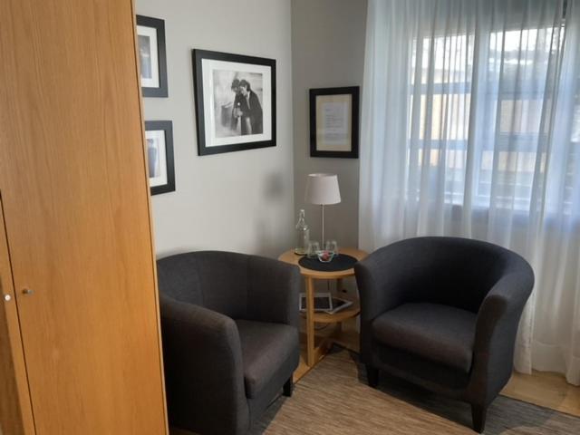 A. Bernhard Guest House ケプラヴィーク エクステリア 写真